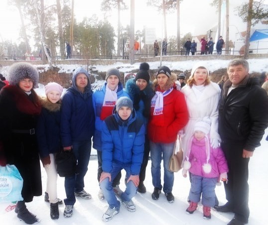 studenty ChF na provodah zimy v parke Gagarina 22.02.2015 goda